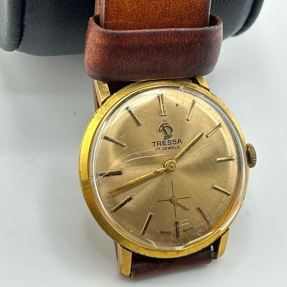 TRESSA 17 JEWELS Vintage SWISS MEN'S FULL WORKING daily scratches #551